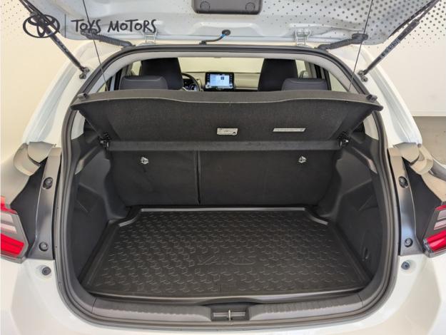 TOYOTA Yaris Hybride 116h Design   PACK CONFORT 