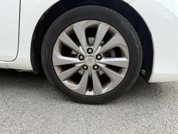 TOYOTA Auris 1.8 Hybride 136h Dynamic  
