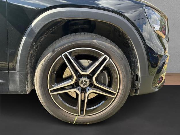 MERCEDES-BENZ GLB 200 d AMG Night (9/18)