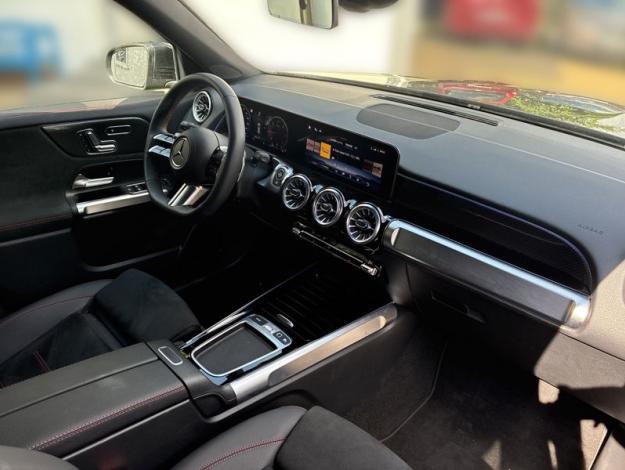 MERCEDES-BENZ GLB 200 d AMG Night (15/18)