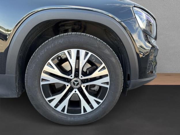 MERCEDES-BENZ GLB 200 d 4MATIC (9/18)