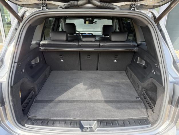 MERCEDES-BENZ GLB 200 d Progressive Line Launch Edition  