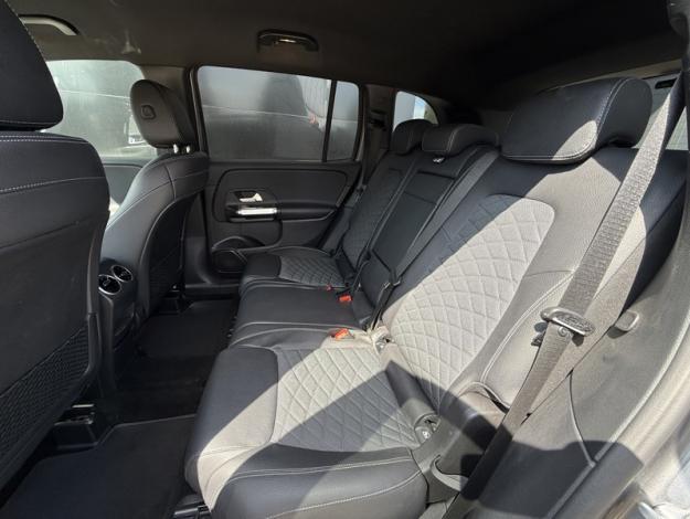 MERCEDES-BENZ GLB 200 d Progressive Line Launch Edition  