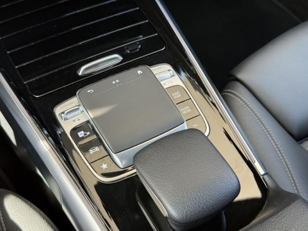 MERCEDES-BENZ GLB 200 d Progressive Line Launch Edition  