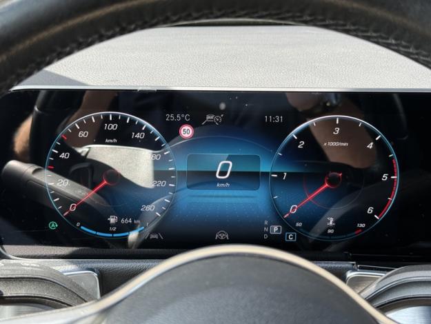 MERCEDES-BENZ GLB 200 d Progressive Line Launch Edition  