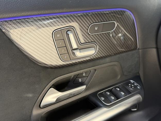 MERCEDES-BENZ GLA 200 d AMG Line  