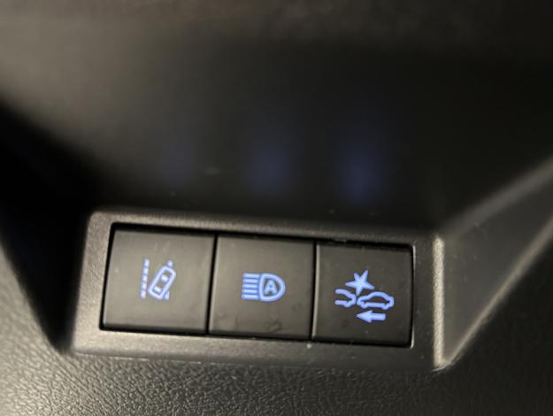 TOYOTA Yaris 110 VVT-i Ultimate  