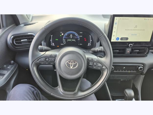 TOYOTA Yaris Hybride 116h Design  