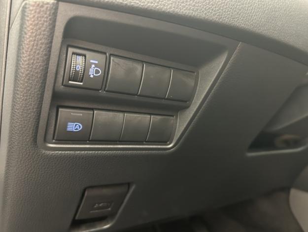 TOYOTA Yaris 116h Dynamic  