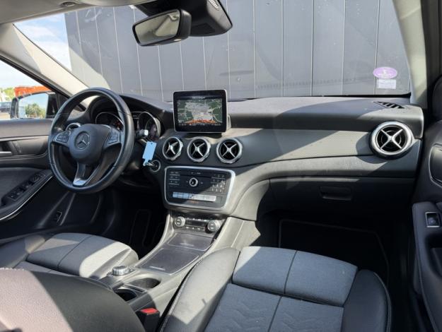 MERCEDES-BENZ GLA 180 Inspiration  