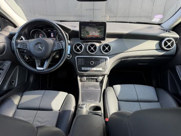 MERCEDES-BENZ GLA 180 Inspiration  