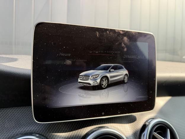 MERCEDES-BENZ GLA 180 Inspiration  