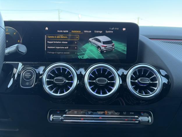 MERCEDES-BENZ GLA 200 d AMG Line  Classe GLA/ H247 GLA 200 d AMG Line