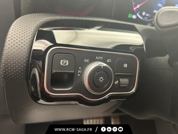 MERCEDES-BENZ Classe A 180 Berline AMG Line  