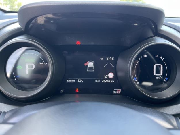 TOYOTA Yaris 1.5 116h GR SPORT  