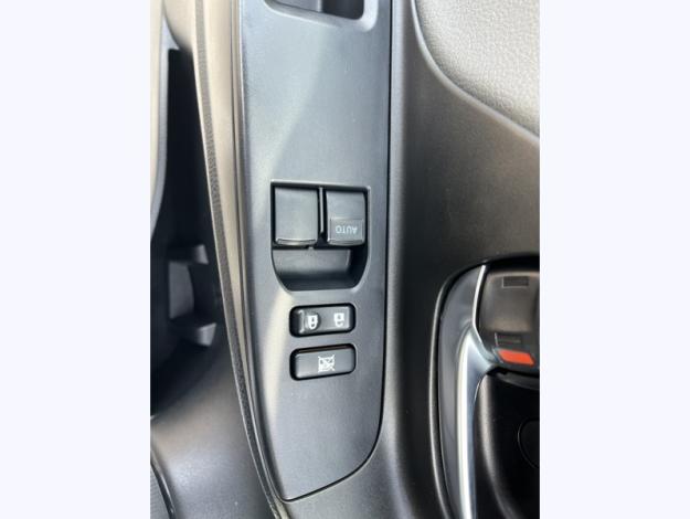 TOYOTA Yaris France Connect   1.0 VVT-i 69 ch 