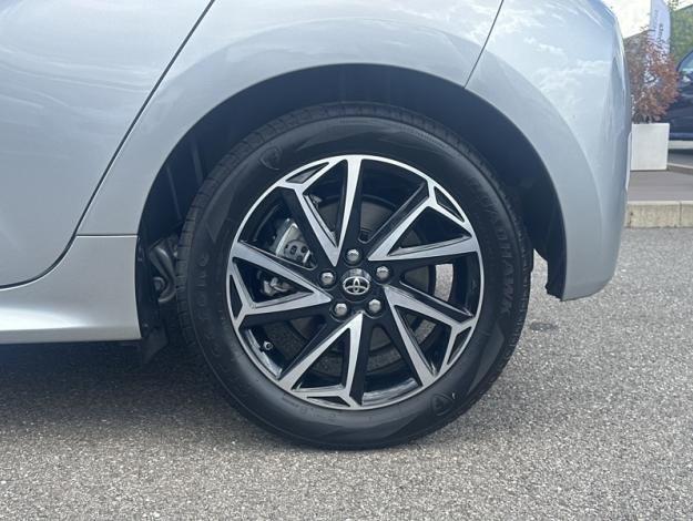 TOYOTA Yaris 116h Design  