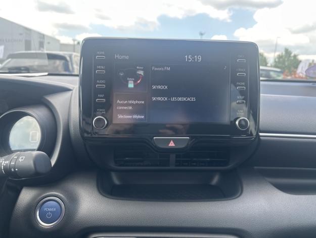 TOYOTA Yaris 116h Design  