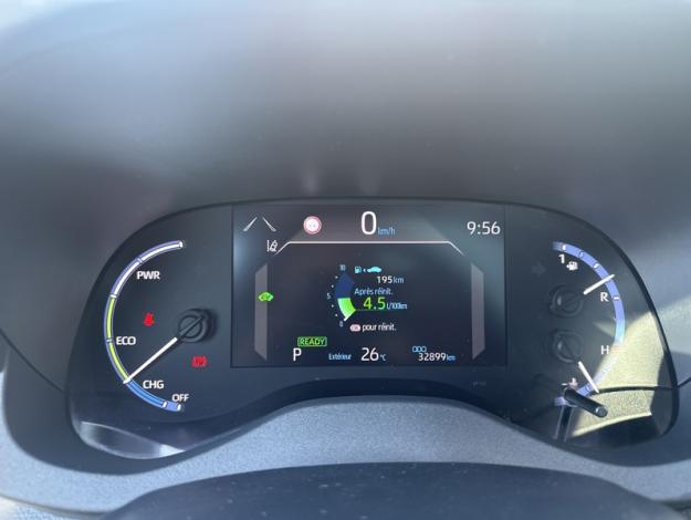 TOYOTA Yaris Cross 116h trail pano tech   