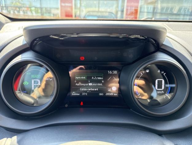TOYOTA Yaris Cross 116h Design Cargo  