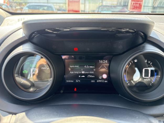 TOYOTA Yaris Cross 116h Dynamic business  