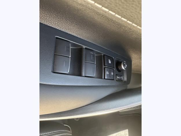 TOYOTA Corolla Touring Sports 122h Design  