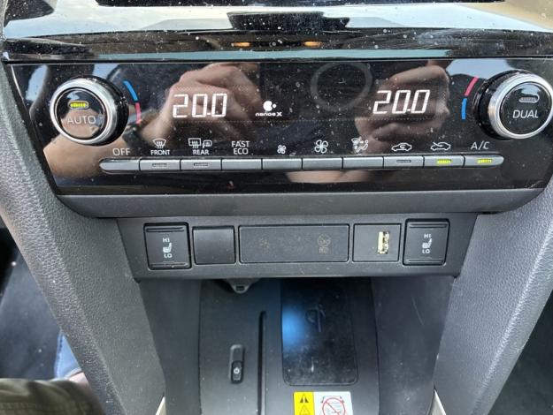 TOYOTA Yaris Cross 116H COLLECTION Pano Tech   
