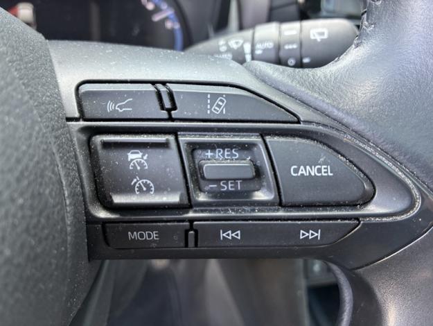TOYOTA Yaris Cross 116H COLLECTION Pano Tech   
