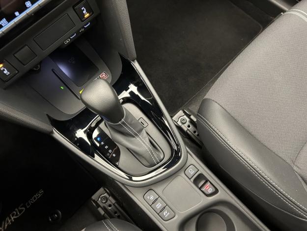 TOYOTA Yaris Cross 130H PREMIERE  