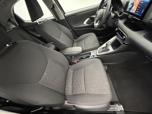 TOYOTA Yaris 116h Dynamic  