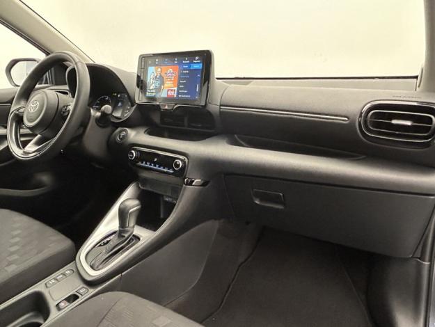 TOYOTA Yaris 116h Dynamic  
