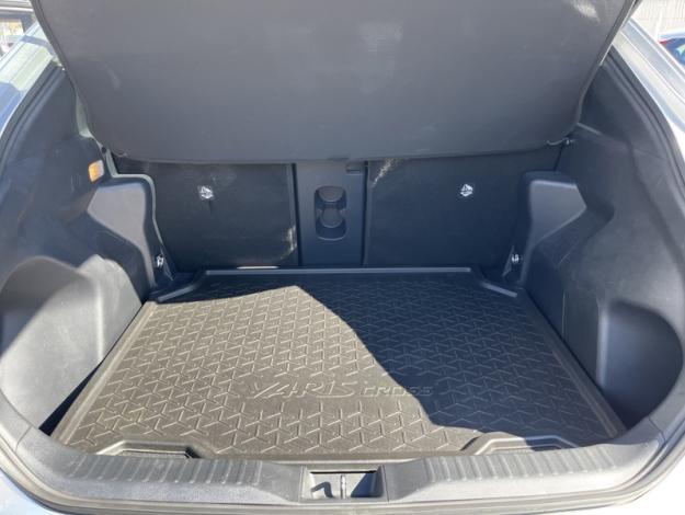 TOYOTA Yaris Cross 116H DESIGN AWD CARGO   