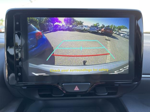 TOYOTA Yaris Cross 116H DESIGN AWD CARGO   
