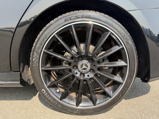 MERCEDES-BENZ Classe A 180 d Berline AMG Line  Classe A Berline / V1771 Classe A 180 d Berline AMG Line