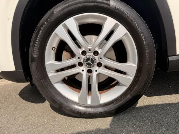 MERCEDES-BENZ GLA 200 Sensation  GLA 200 Sensation