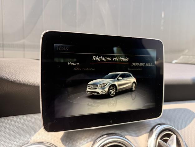MERCEDES-BENZ GLA 200 Sensation  GLA 200 Sensation