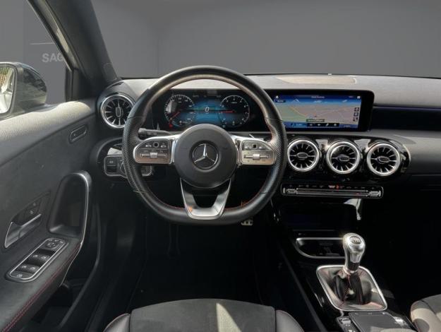 MERCEDES-BENZ A 180 AMG Pack Night Toit Pano  