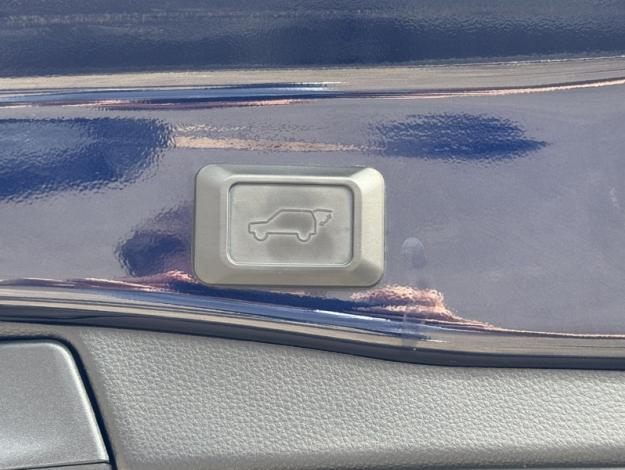 TOYOTA RAV4 218ch Lounge 2WD  