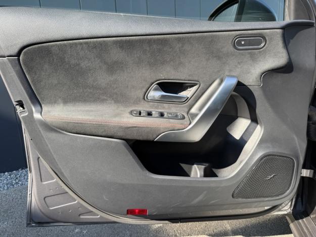 MERCEDES-BENZ Classe A 180 d AMG Line  
