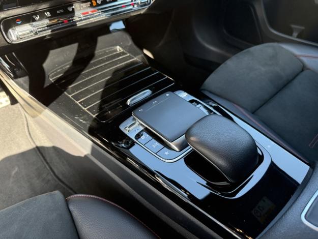 MERCEDES-BENZ Classe A 180 d AMG Line  