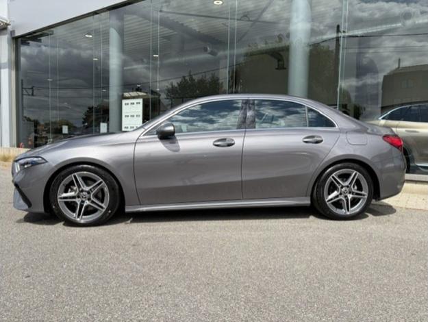 MERCEDES-BENZ A 180 Berline AMG Line  