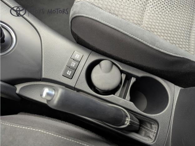 TOYOTA Auris 1.8 HYBRID 136 CVT AUTO COLLECTION  