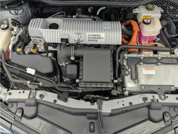 TOYOTA Auris 1.8 HYBRID 136 CVT AUTO COLLECTION  