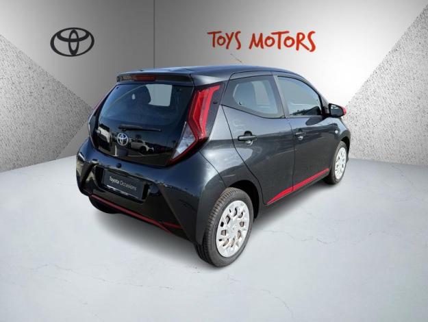 TOYOTA Aygo 1.0 VVT-i x-play  