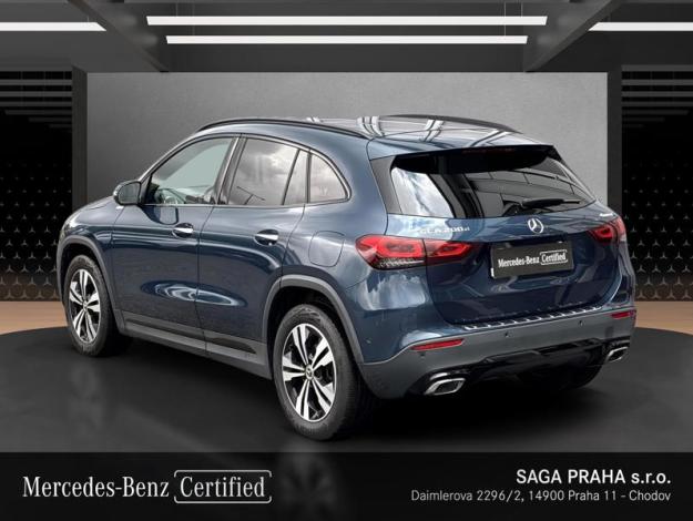 MERCEDES-BENZ GLA 200 d 4MATIC (3/18)