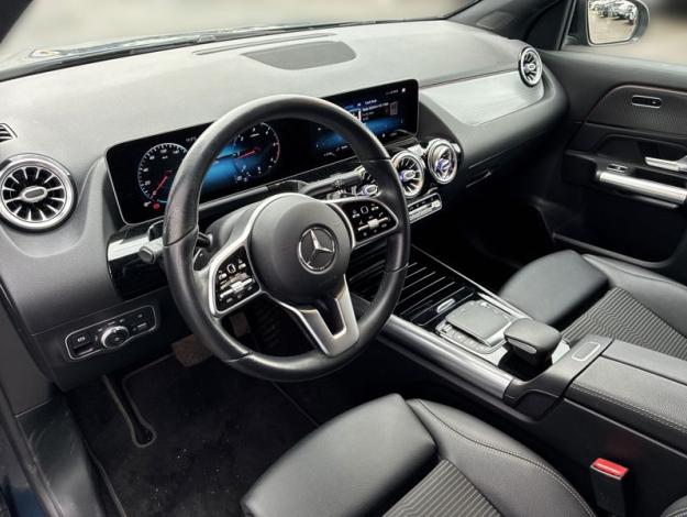 MERCEDES-BENZ GLA 200 d 4MATIC (10/18)