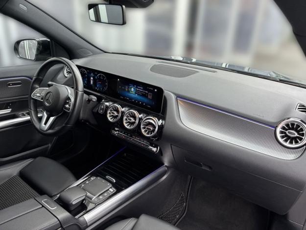 MERCEDES-BENZ GLA 200 d 4MATIC (15/18)