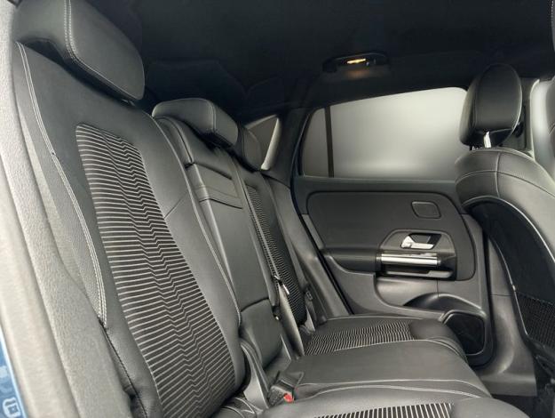 MERCEDES-BENZ GLA 200 d 4MATIC (18/18)