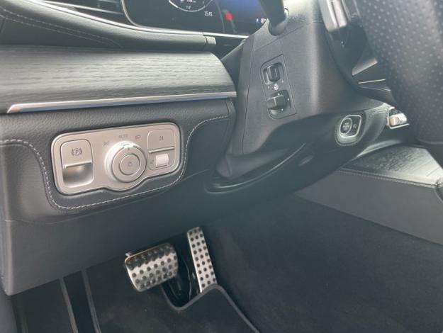 MERCEDES-BENZ GLE 300 d 4MATIC AMG Line Night  (12/18)