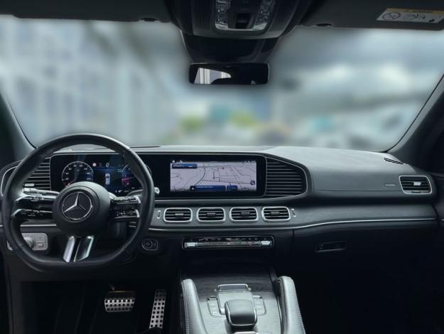 MERCEDES-BENZ GLE 300 d 4MATIC AMG Line Night  (14/18)